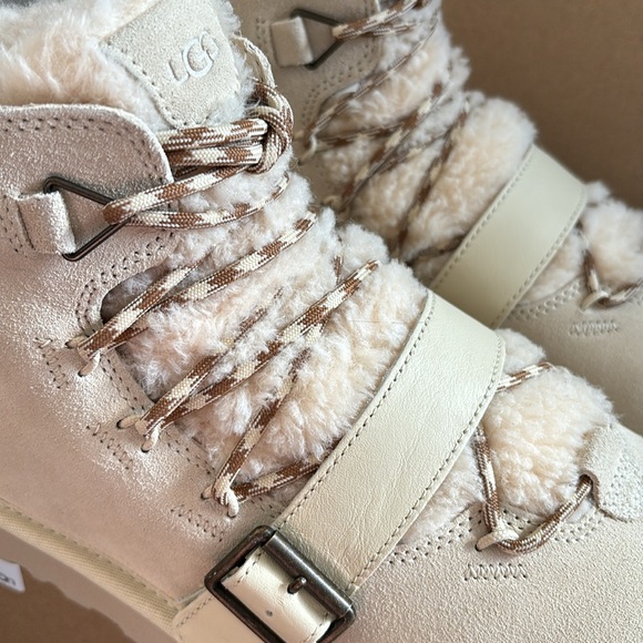UGG Women's DUNE MINI SHEARLING BOOTS IN BISCOTTI SZ 10 NEW IN BOX! - Picture 3 of 11